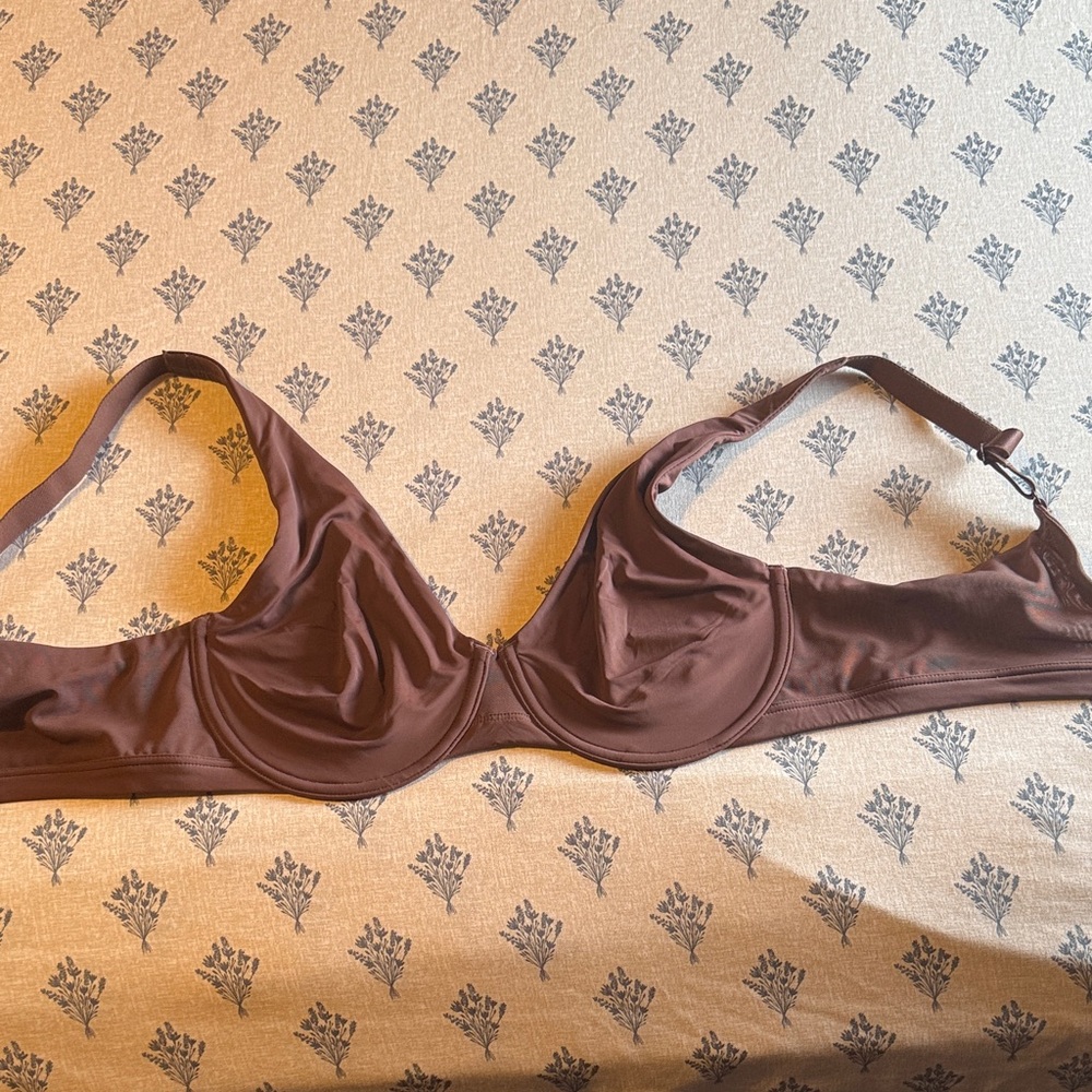 Smooth Underwire Bra in Chocolate Brown